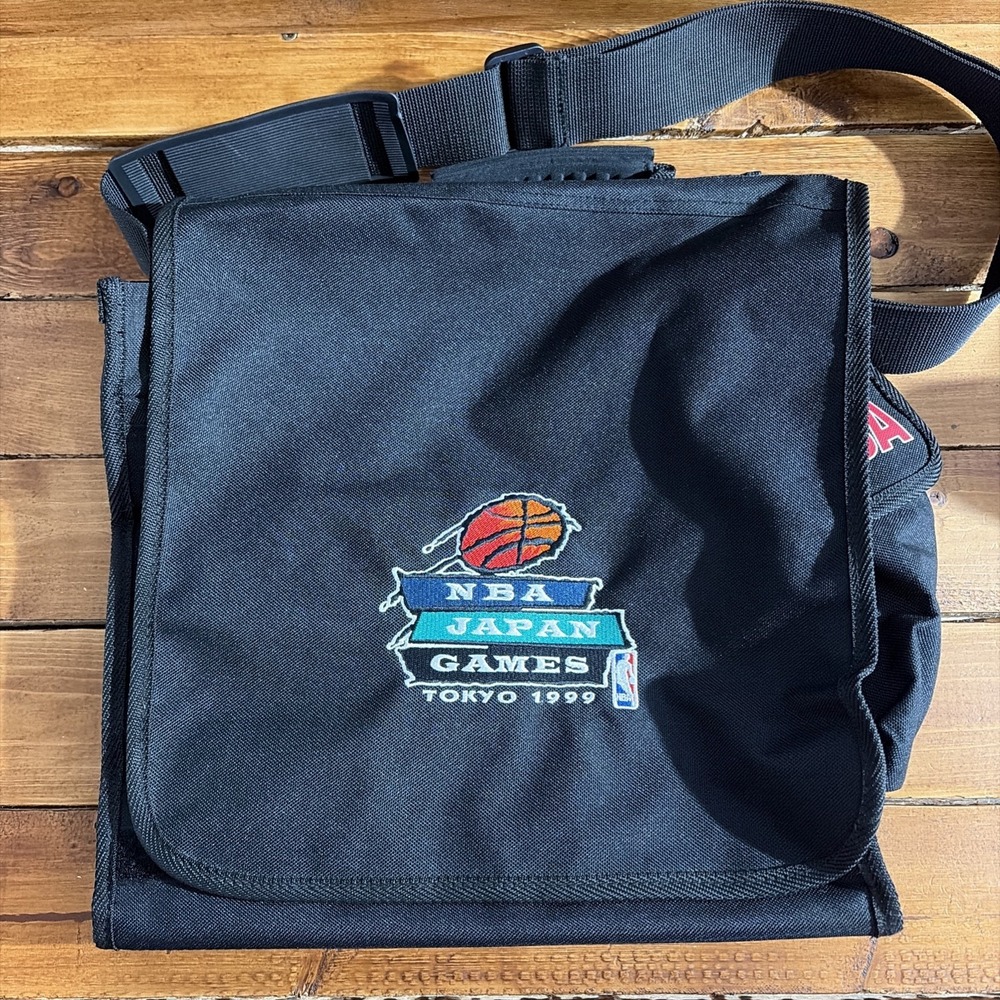 Vintage NBA Japan Games Tokyo 1999 Messenger Laptop Bag Timberwolves Kings *SEE